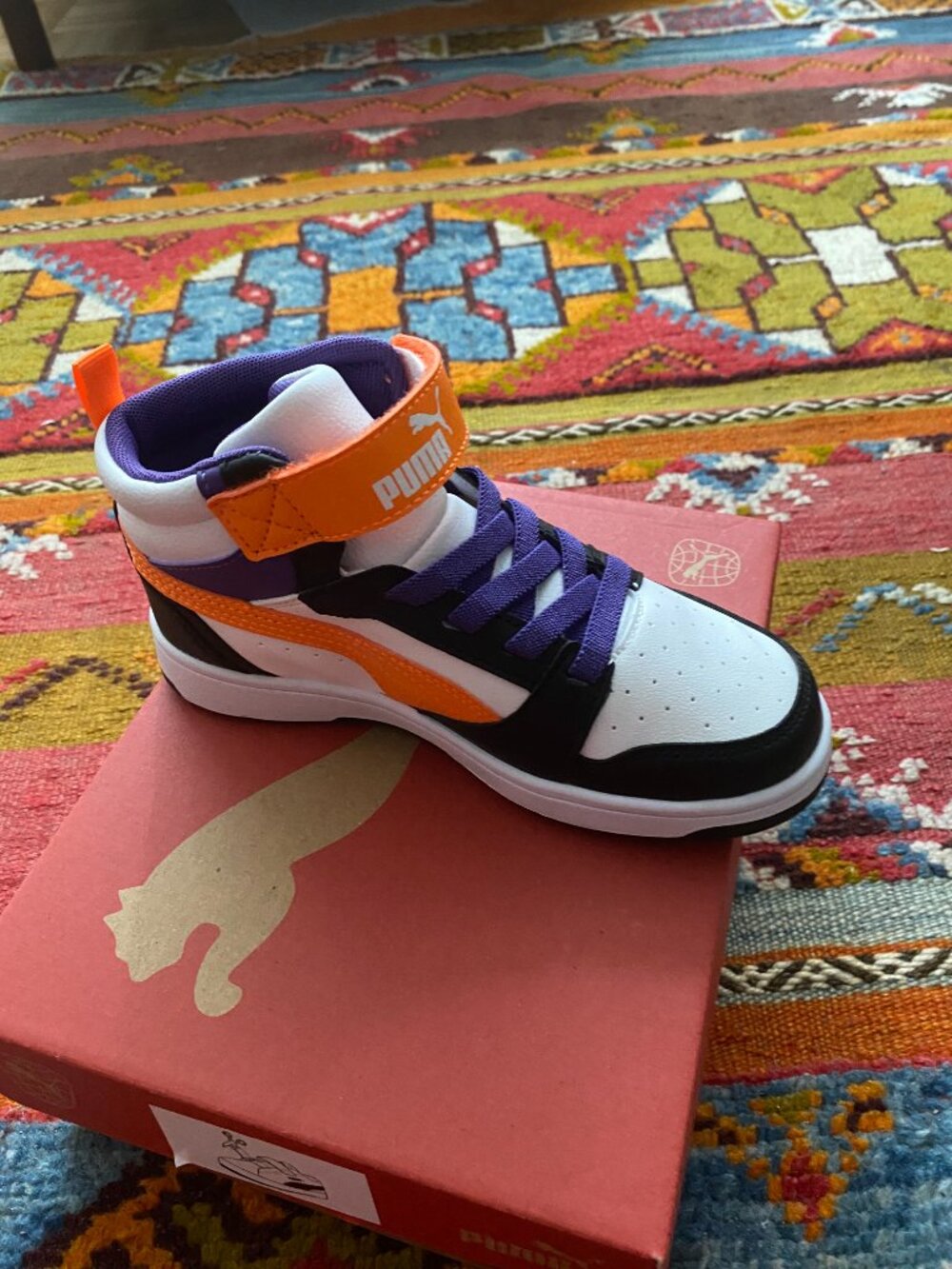 New in box kids Pumas size 1c